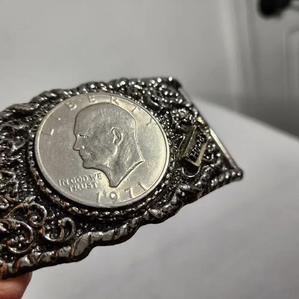 Howdy 1971 Eisenhower Dollar Coin Vintage Western 3.5x2 Belt Buckle